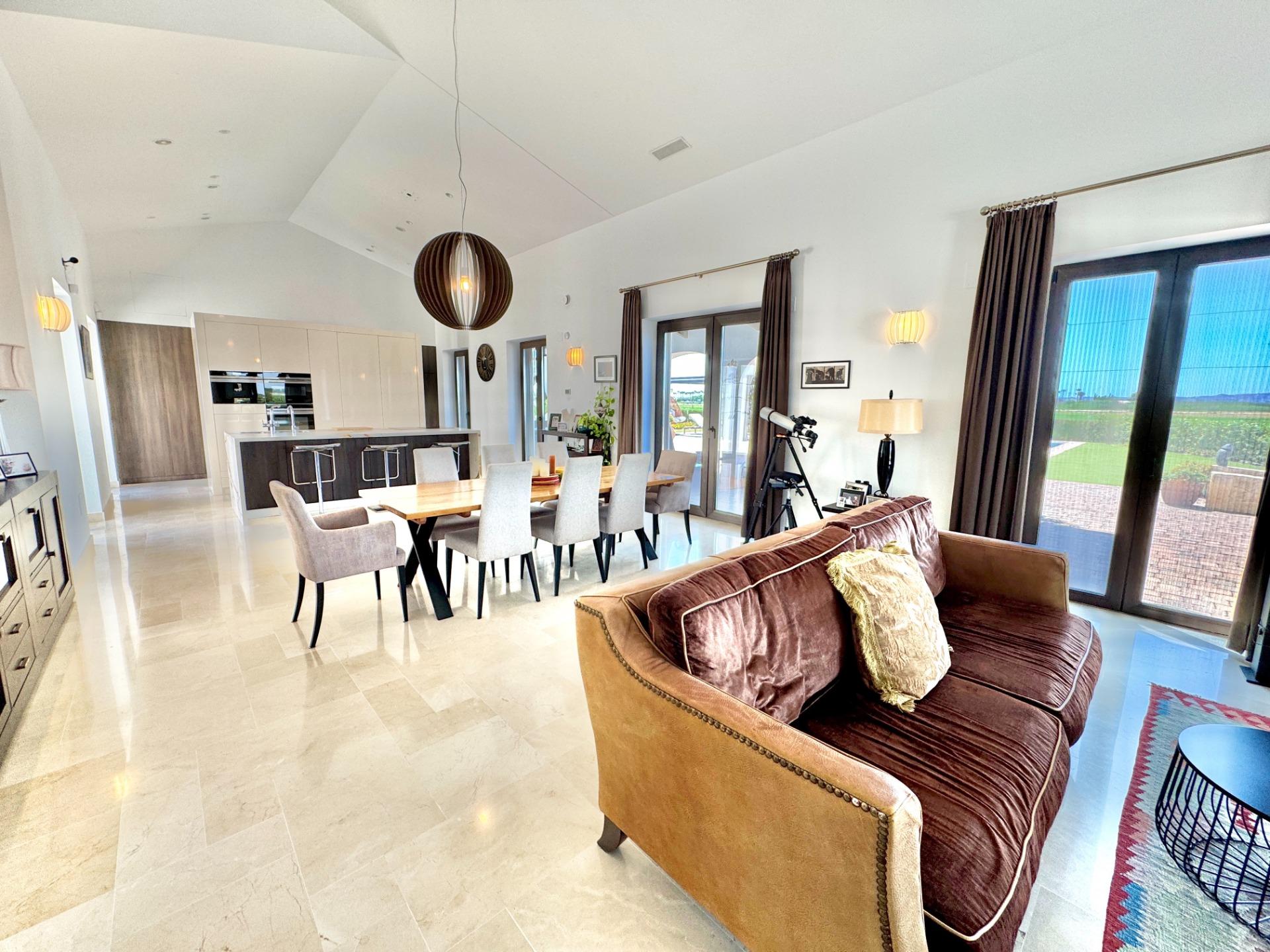 Villa de Lujo en Dolores