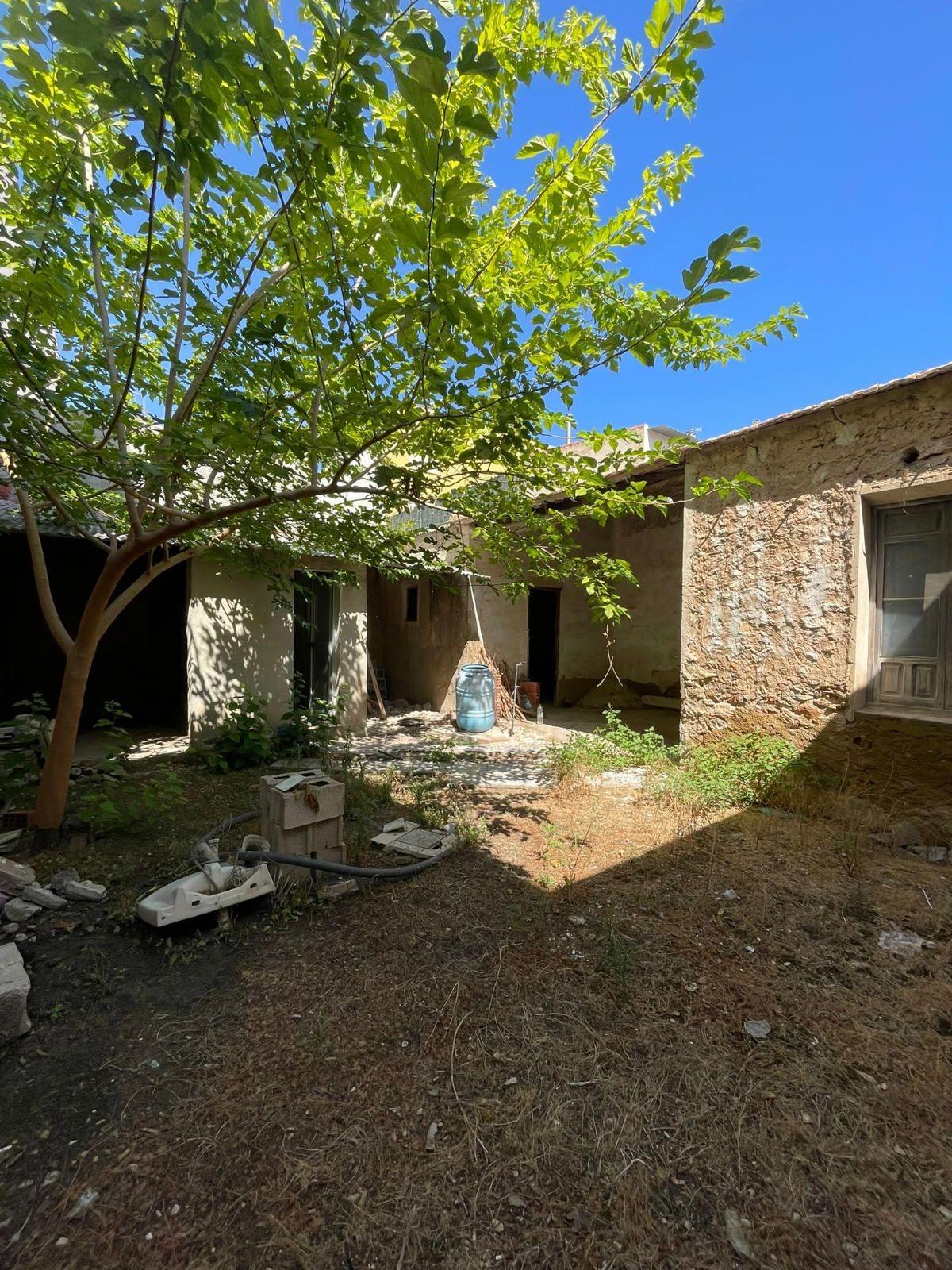 Casa con terreno en Formentera del Segura