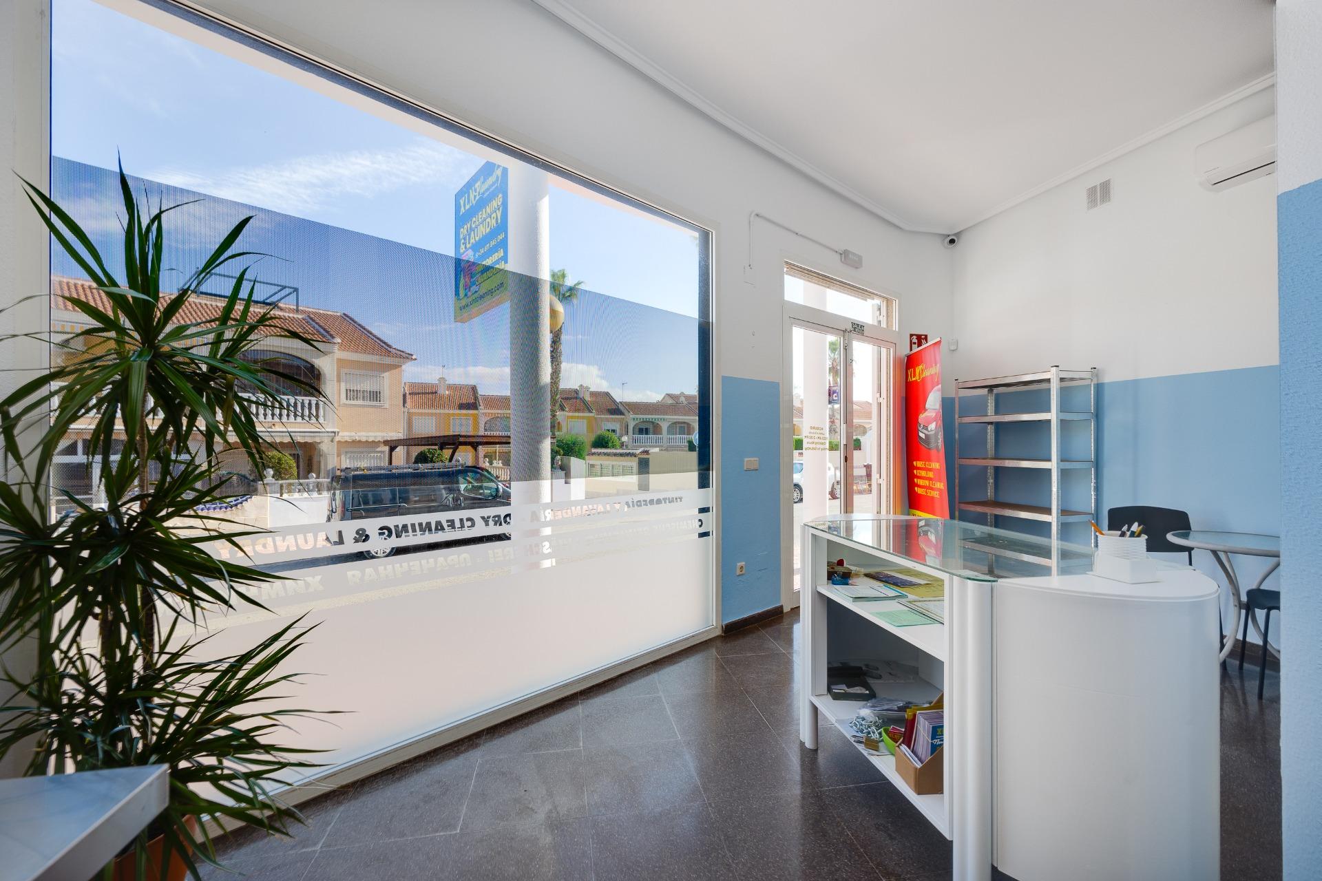 Local comercial en Rojales