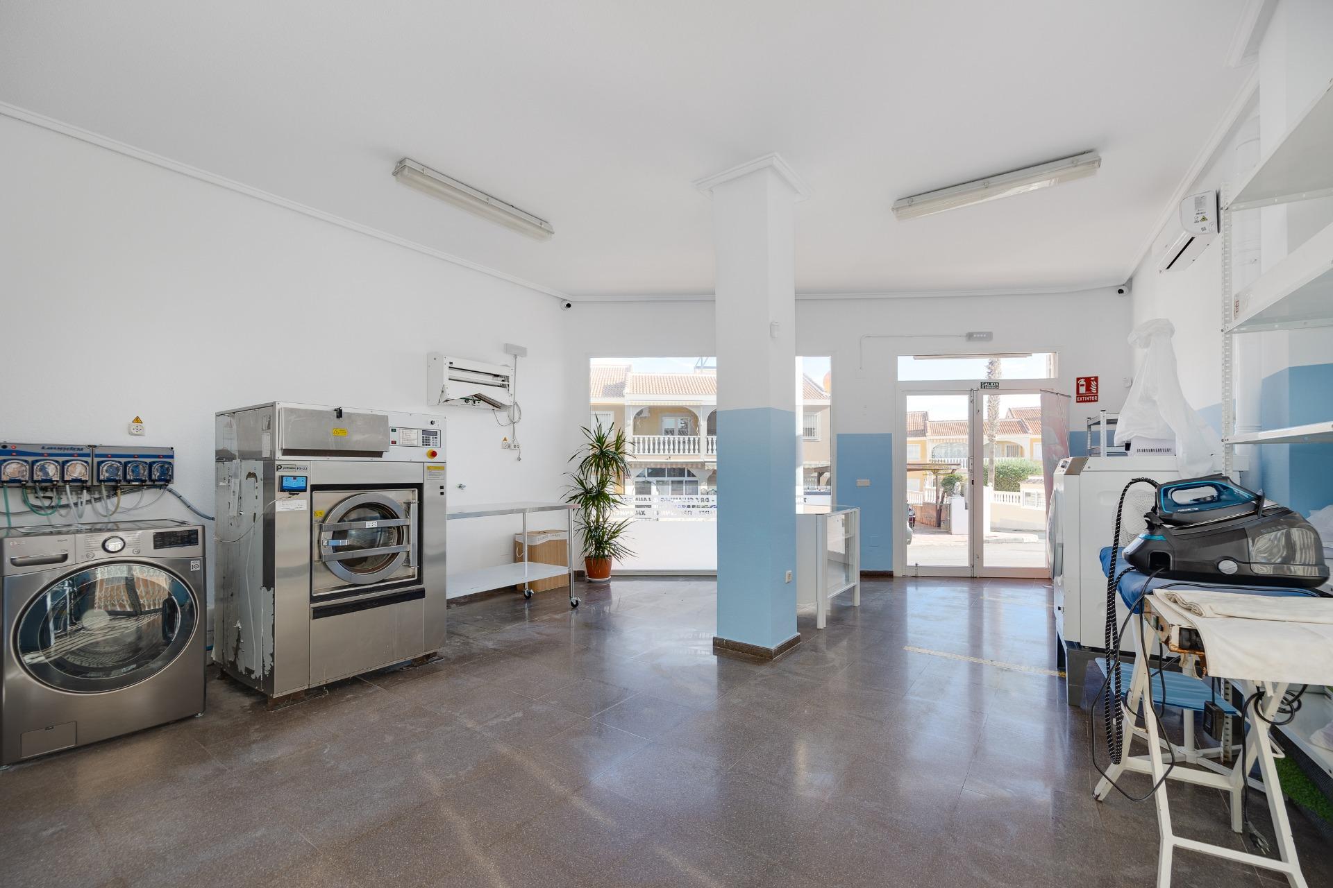 Local comercial en Rojales