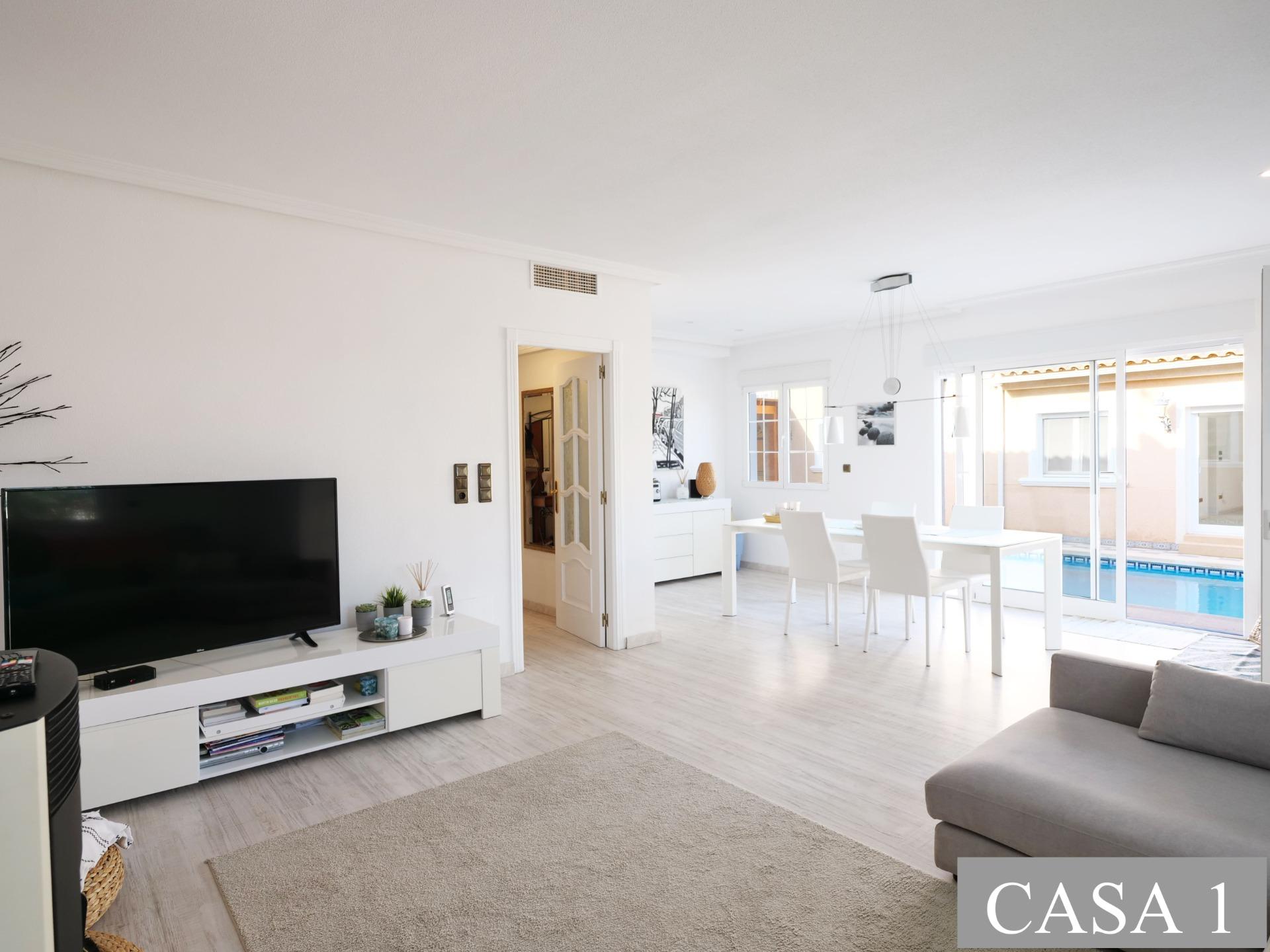 Villa en Pilar de la Horadada